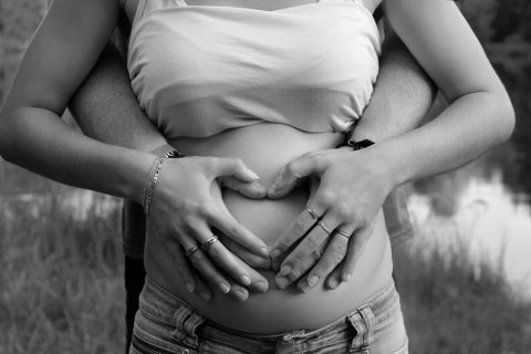 Séance de kinésiologie à Nantes pour augmenter ses chances de grossesse